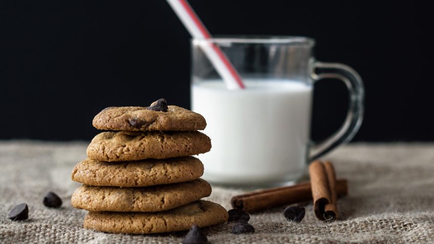 Cookies au chocolat, miel et cannelle