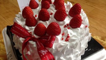 Gâteau à la génoise, chantilly de mascarpone et fraises