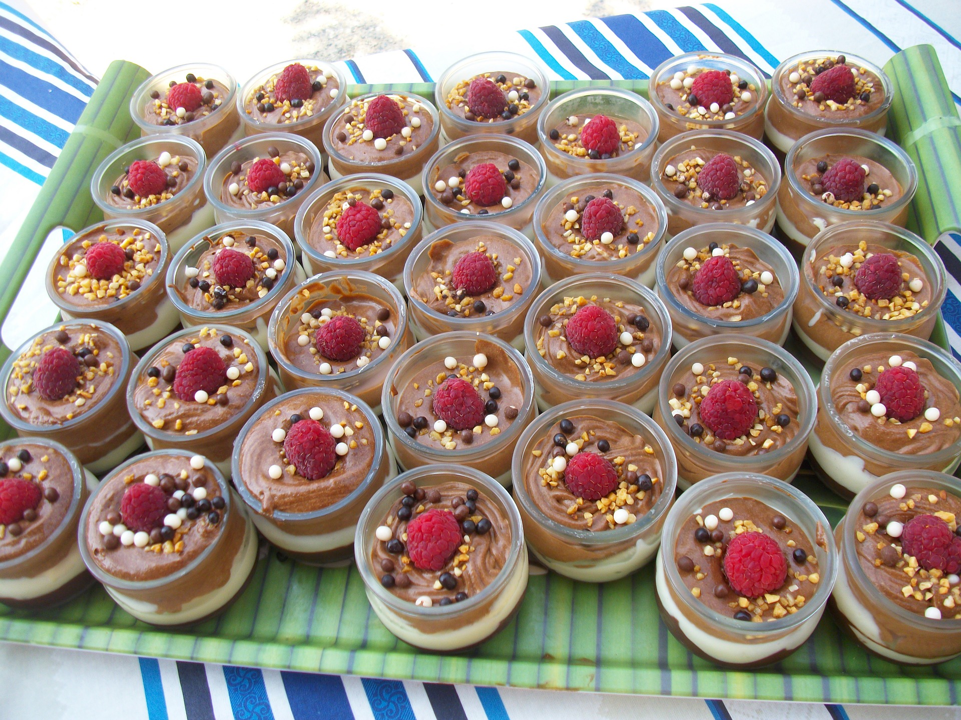 Recette Verrine de chocolat croustillant recette desserts et gateaux CakeMania